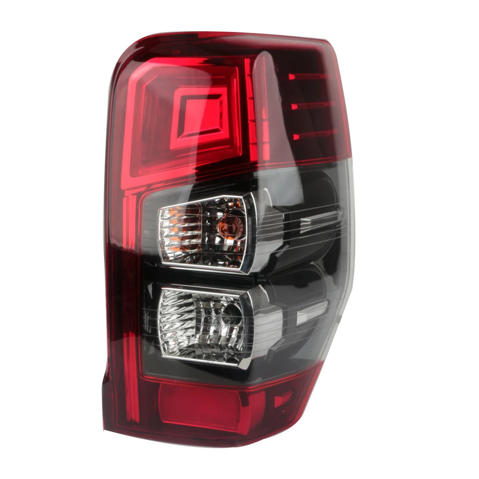 Faro Trasero LED Mitsubishi L200 Triton 2019-2023