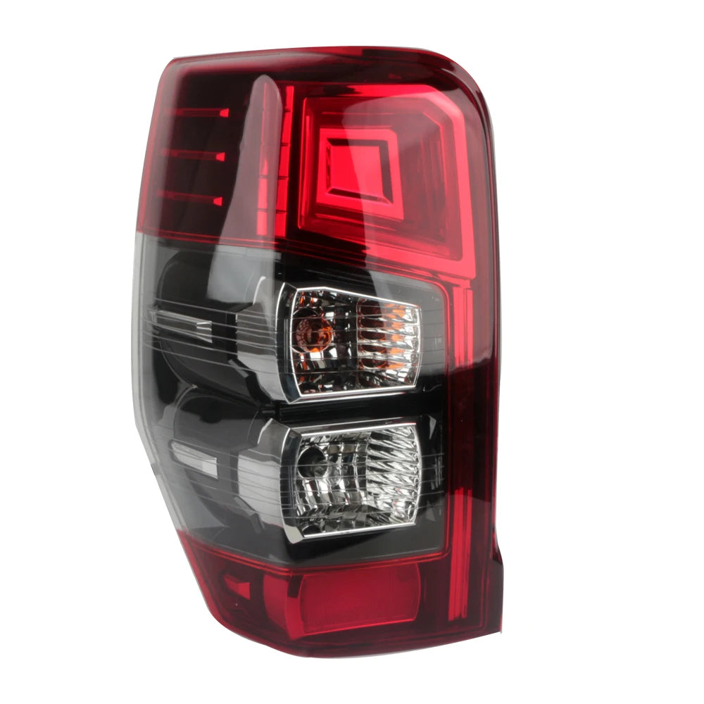 Faro Trasero LED Mitsubishi L200 Triton 2019-2023-Faros Traseros-Multishop Uruguay