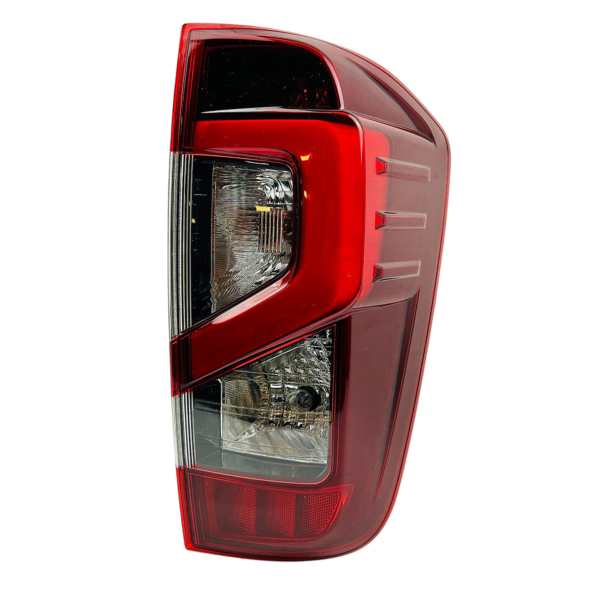 Faro Trasero Nissan Frontier Np300 2021/2023 Der-Faros Traseros-Multishop Uruguay