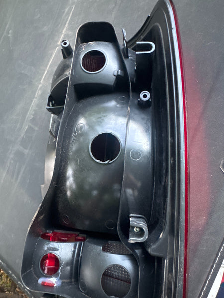 Faro trasero para VW Amarok 2010-2017-Faros Traseros-Multishop Uruguay