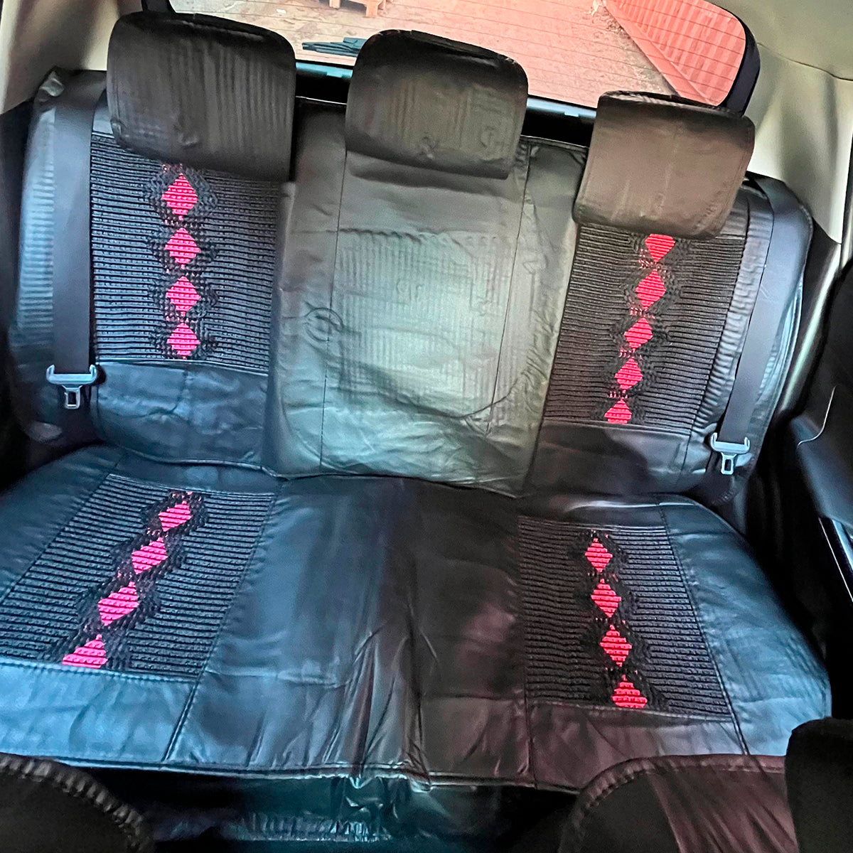 Juego Funda Cubreasientos para auto Eco Cuero Negro/Rojo Lumbar-Cubreasientos Universales-Multishop Uruguay