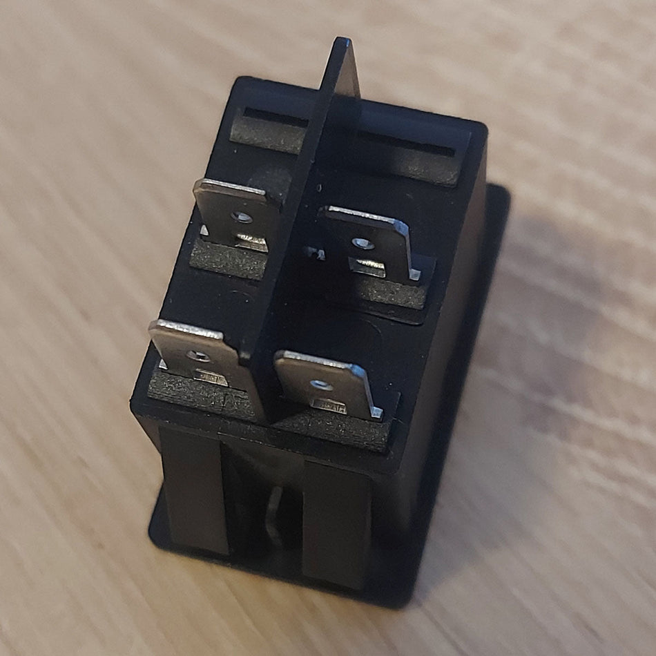 Llave Tecla Cuadrada con led Roja-Llaves Tablero-Multishop Uruguay